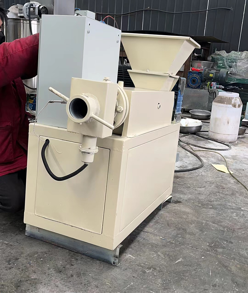 Macchina per la Produzione di  - Soap Making Machine Price recensione e prezzo